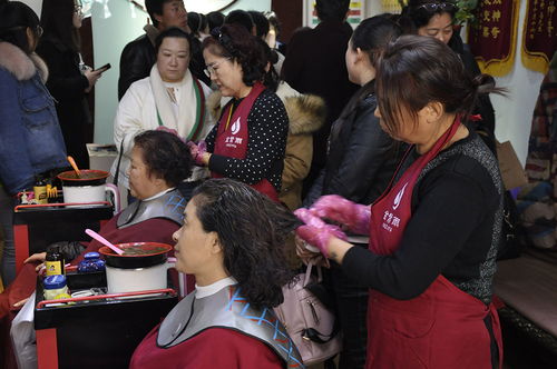 當學霸遇見養(yǎng)發(fā) 張錫峰演講帶給金紫雨團隊的深度思考